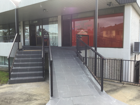 Wyoming Lantern - Accommodation Main Beach 2