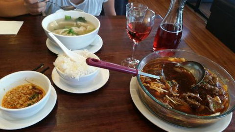 Ky Chow - Accommodation Main Beach 0