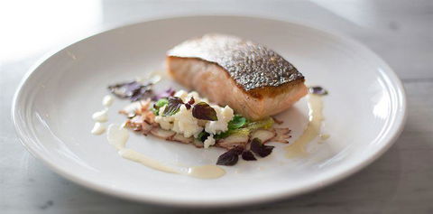 Q Dining - Accommodation Main Beach 5