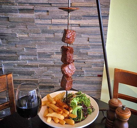 Sandbar - Accommodation Main Beach 6