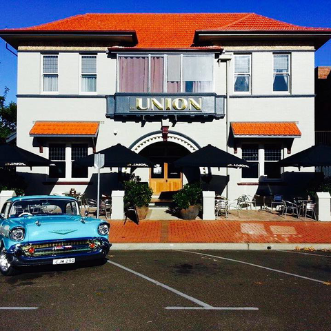 The Union Bar - Accommodation Main Beach 16