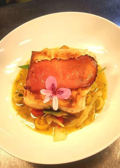 NINE 50 Restaurant & Bar - Accommodation Main Beach 2