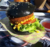 Meet Patty Burgers - Accommodation Main Beach
