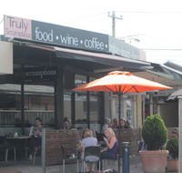 Truly Scrumptious - Accommodation Main Beach