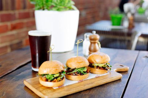 American Hotel Echuca - Accommodation Main Beach 0