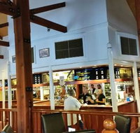 Edwards tavern - Accommodation Main Beach