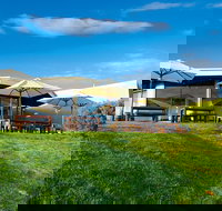 The Cups Estate - Accommodation Main Beach