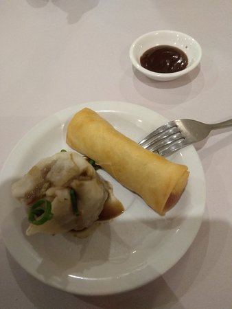 Jade Lantern Chinese Restaurant - Accommodation Main Beach 0