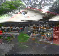 Cabbage Tree Cafe - Accommodation Main Beach