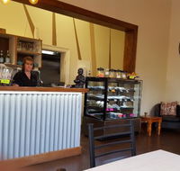 Essence Coffee Lounge - Accommodation Main Beach