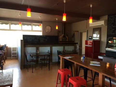 Jackson's On Albert Takeaway & Coffee Lounge - Accommodation Main Beach 0