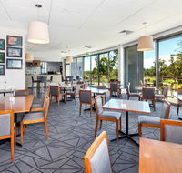 Springs Bar and Terrace - Accommodation Main Beach