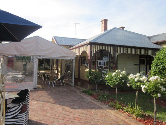 Mannerim VIC Accommodation Main Beach