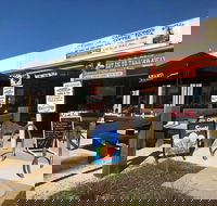 Caths Cafe - Accommodation Main Beach