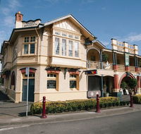 Mickey Bourke's Koroit Hotel - Accommodation Main Beach