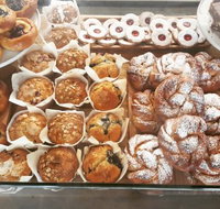 Pandesal Bakery - Accommodation Main Beach