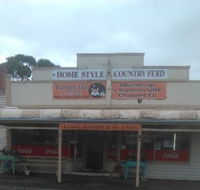 The Foxes Den Cafe - Accommodation Main Beach