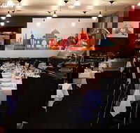 Ajmer's Indian Restaurant - Accommodation Main Beach