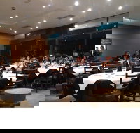 Curry Lovers Indian Restaurant - Accommodation Main Beach