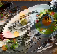 Steeds Club Grill  Bar - Accommodation Main Beach