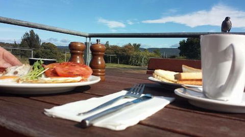Cafe Whitewater - Accommodation Main Beach 0