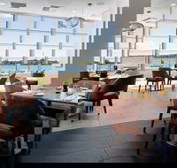 Zebu Bar  Restaurant - Accommodation Main Beach