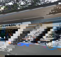 Zubi at Billy's - Accommodation Main Beach