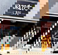 Bazils Cafe - Accommodation Main Beach