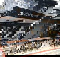 Studio 3 Espresso - Accommodation Main Beach