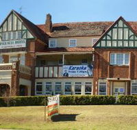 Wallacia Hotel Bistro - Accommodation Main Beach