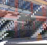 The Auctioneer - Accommodation Main Beach