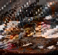 Cheese etc. - Accommodation Main Beach