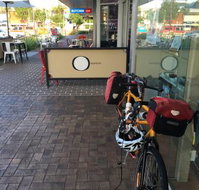 Deli on Perry - Accommodation Main Beach