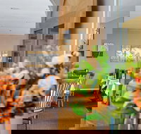 Trappers Steak and Seafood Restaurant - Accommodation Main Beach