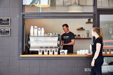 Ecru Coffee - Accommodation Main Beach 0
