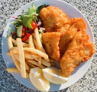 Monti's Ashore - Accommodation Main Beach