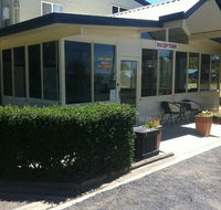 Poplar Caravan Park  Harry's Snack Shack - Accommodation Main Beach