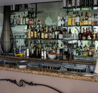 The Rocks Restaurant  Bar - Accommodation Main Beach