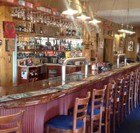Apsley Arms Hotel - Accommodation Main Beach