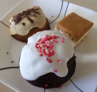 Bayz Patisserie - Accommodation Main Beach