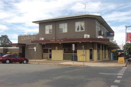 Narrandera NSW Accommodation Main Beach