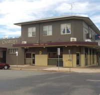 Charlies on East - Accommodation Main Beach