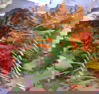 Lazy Lizard Restaurant - Accommodation Main Beach