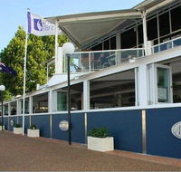 Mavericks on the Bay - Accommodation Main Beach