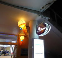 The Marina Ice Creamery - Accommodation Main Beach