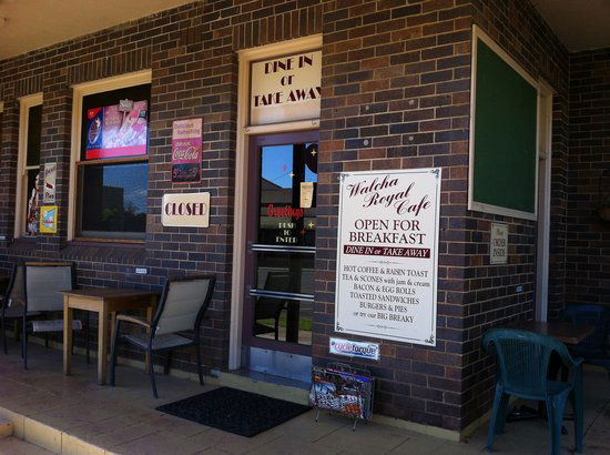 Niangala NSW Accommodation Main Beach