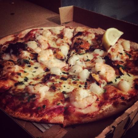 Crust Gourmet Pizza Bar - Accommodation Main Beach 0