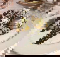 D'Browes - Accommodation Main Beach