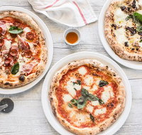 Trecento Woodfired Pizzeria  Bar - Accommodation Main Beach
