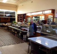 Canberra Cafe - Accommodation Main Beach
